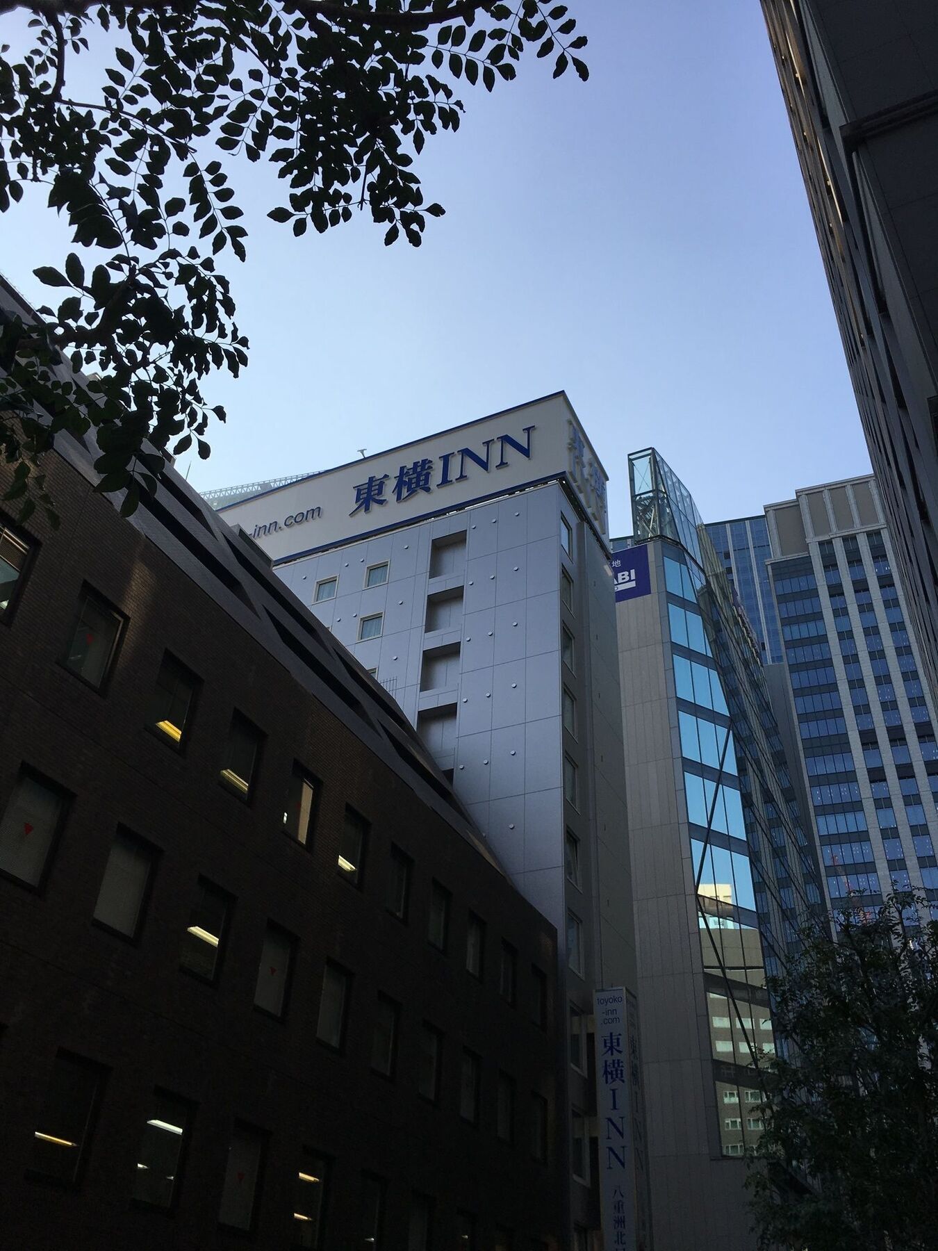 Toyoko Inn Tokyo Eki Yaesu Kita Guchi Exterior foto